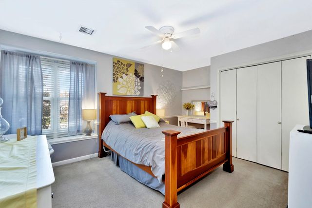 2406 N Cranbrook St, Wichita, KS 67226