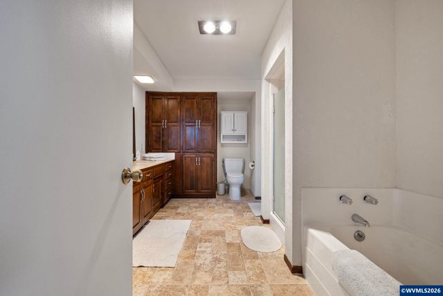 712 Mimosa St S, Salem, OR 97302