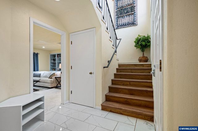 712 Mimosa St S, Salem, OR 97302