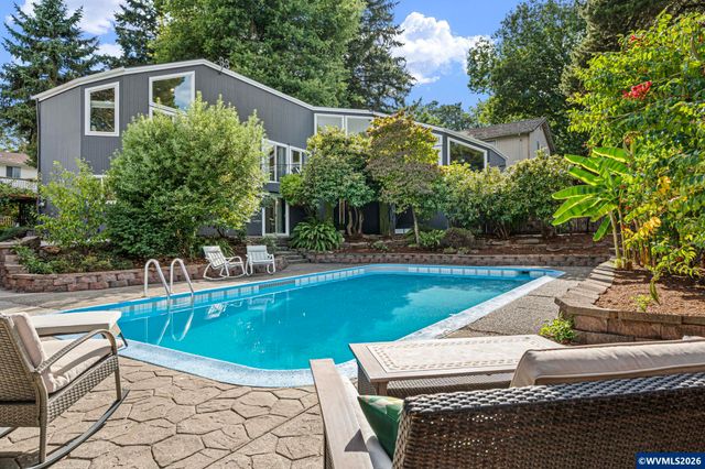 712 Mimosa St S, Salem, OR 97302
