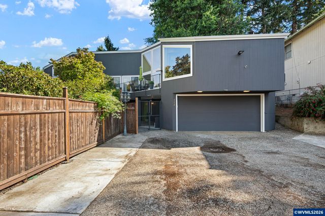 712 Mimosa St S, Salem, OR 97302