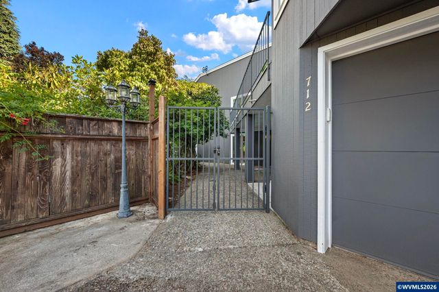712 Mimosa St S, Salem, OR 97302