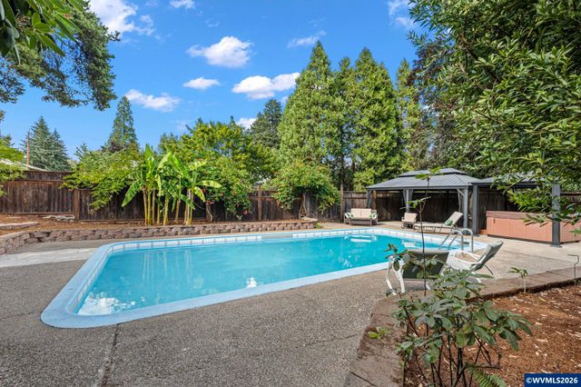 712 Mimosa St S, Salem, OR 97302
