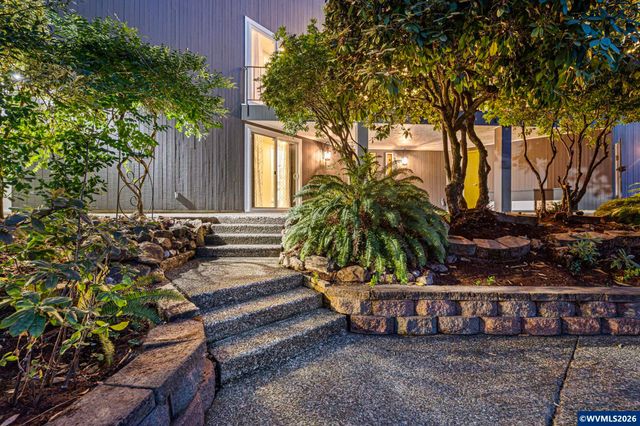 712 Mimosa St S, Salem, OR 97302