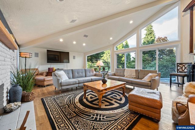 712 Mimosa St S, Salem, OR 97302