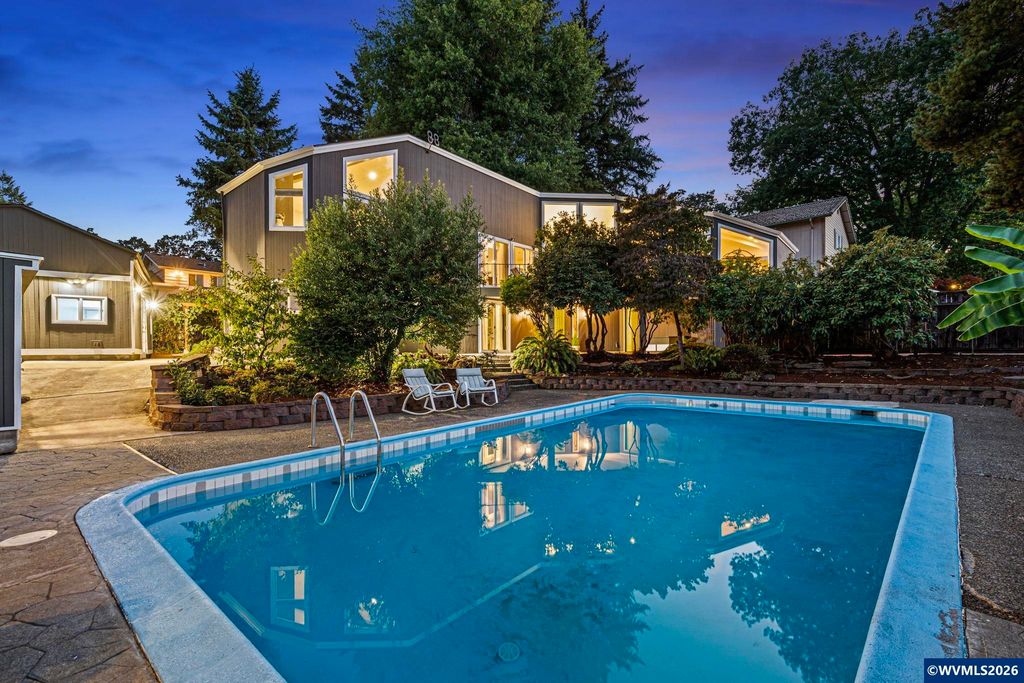 712 Mimosa St S, Salem, OR 97302