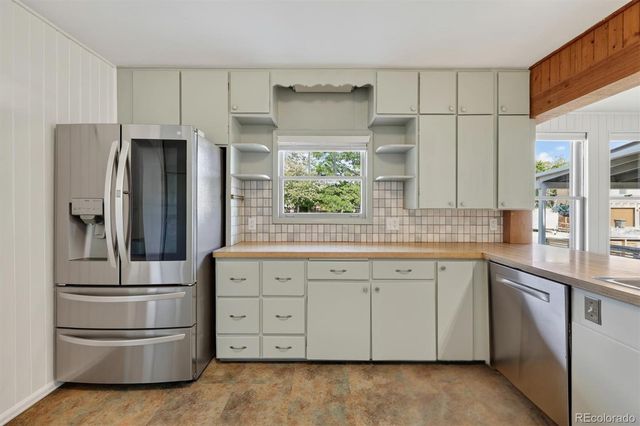 300 W Cleveland Street, Lafayette, CO 80026