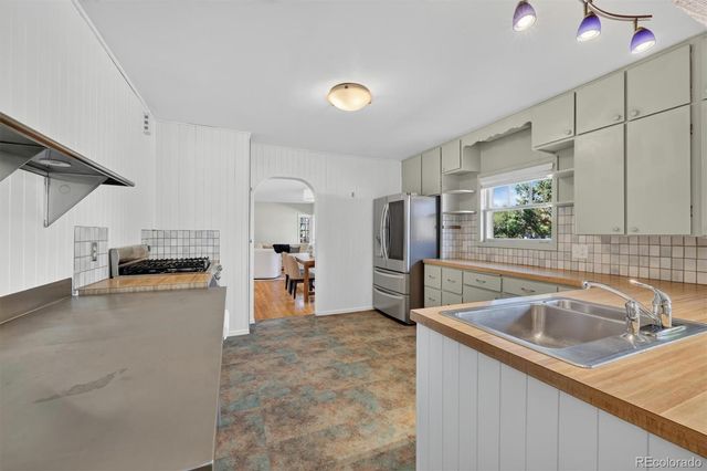 300 W Cleveland Street, Lafayette, CO 80026