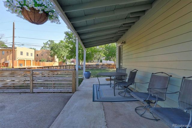 300 W Cleveland Street, Lafayette, CO 80026