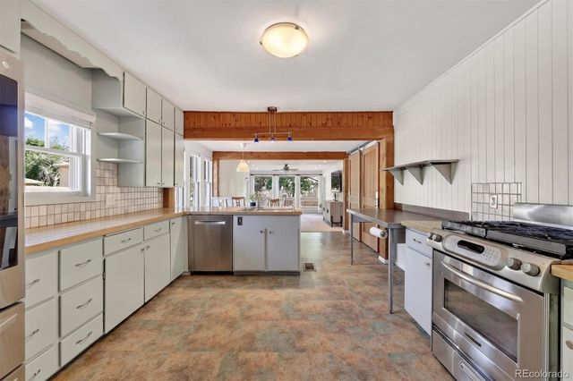 300 W Cleveland Street, Lafayette, CO 80026