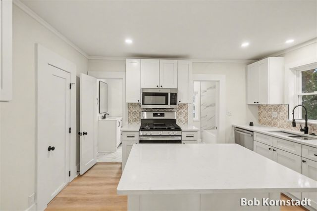 319 N Rowe Street, Ludington, MI 49431