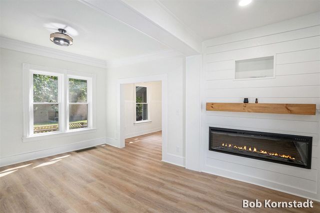 319 N Rowe Street, Ludington, MI 49431