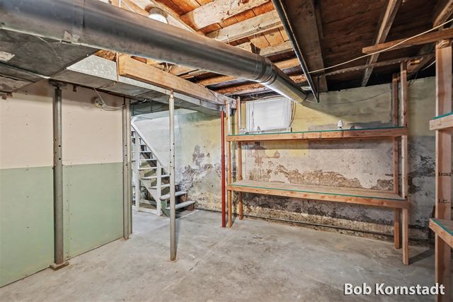 319 N Rowe Street, Ludington, MI 49431