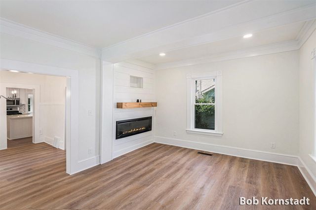 319 N Rowe Street, Ludington, MI 49431