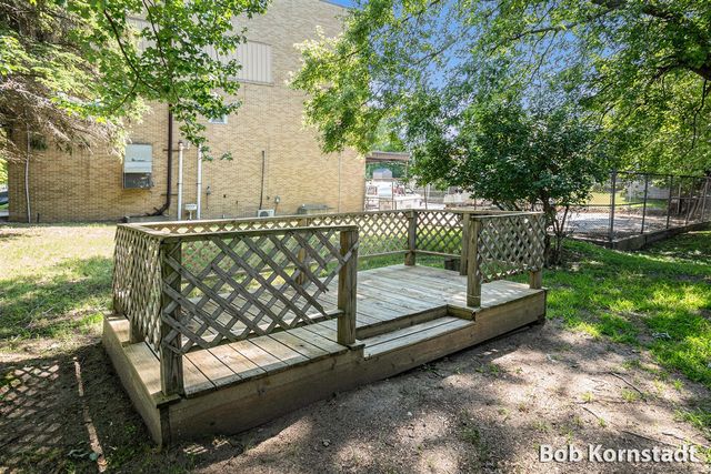 319 N Rowe Street, Ludington, MI 49431