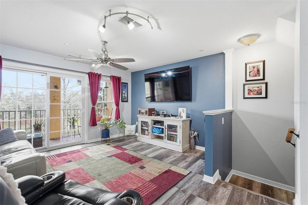 Image 14 of property listing at 9024 WHITE SAGE LOOP 37, Lakewood Ranch, FL 34202