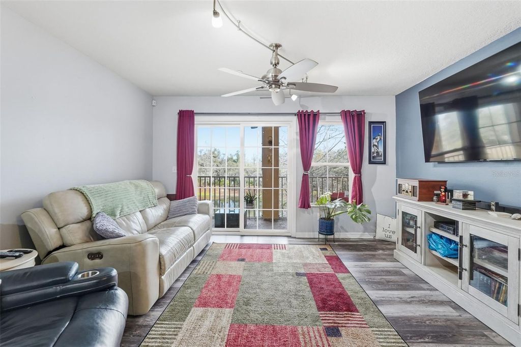 Image 15 of property listing at 9024 WHITE SAGE LOOP 37, Lakewood Ranch, FL 34202