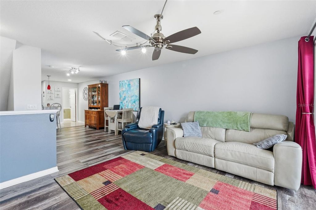 Image 18 of property listing at 9024 WHITE SAGE LOOP 37, Lakewood Ranch, FL 34202