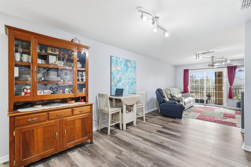 Image 22 of property listing at 9024 WHITE SAGE LOOP 37, Lakewood Ranch, FL 34202