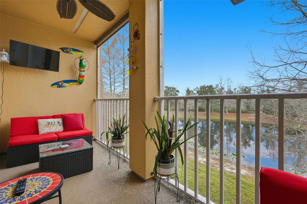 Image 25 of property listing at 9024 WHITE SAGE LOOP 37, Lakewood Ranch, FL 34202