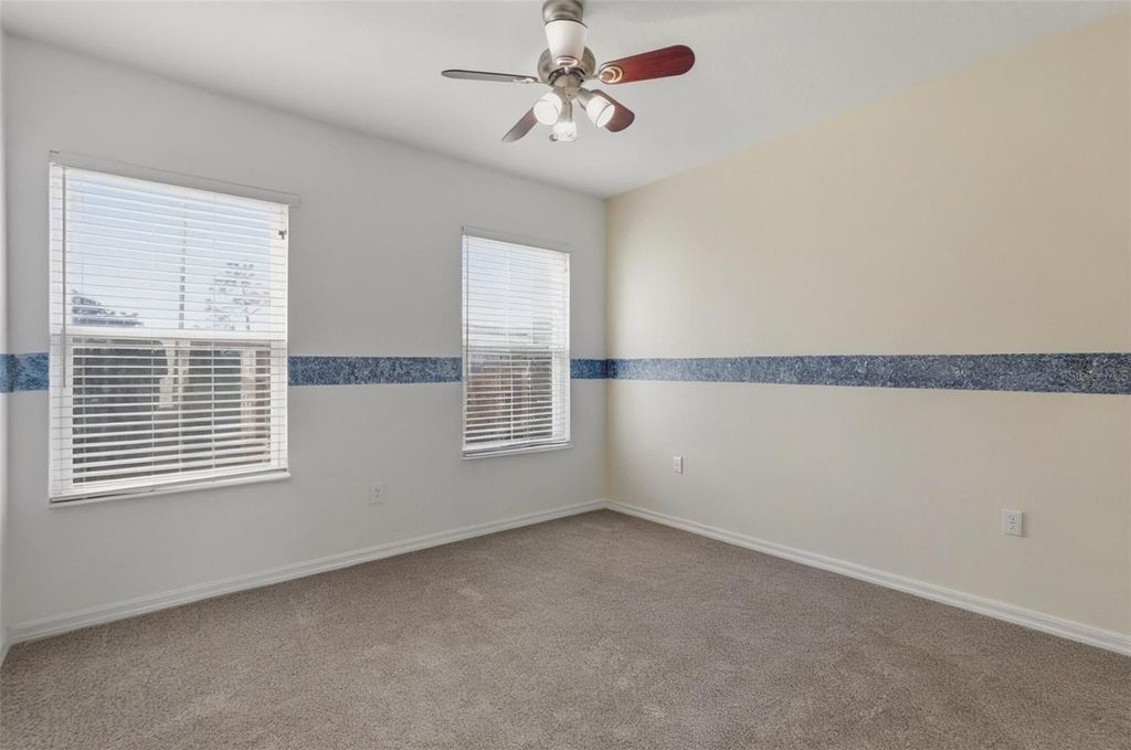 Image 40 of property listing at 9024 WHITE SAGE LOOP 37, Lakewood Ranch, FL 34202