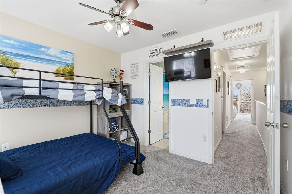 Image 42 of property listing at 9024 WHITE SAGE LOOP 37, Lakewood Ranch, FL 34202