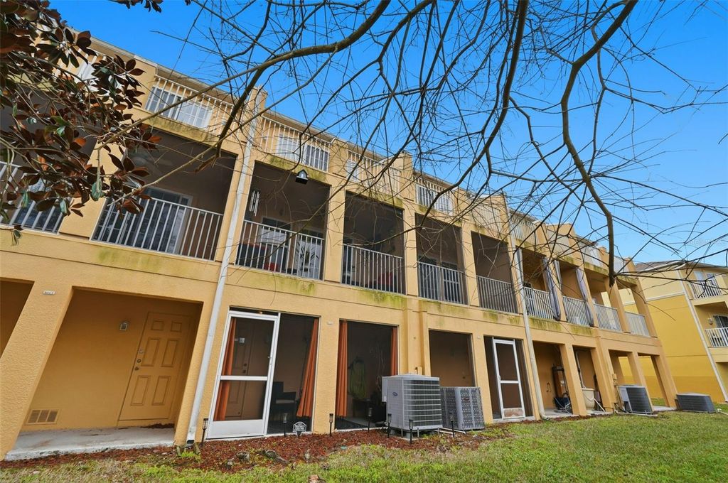 Image 56 of property listing at 9024 WHITE SAGE LOOP 37, Lakewood Ranch, FL 34202