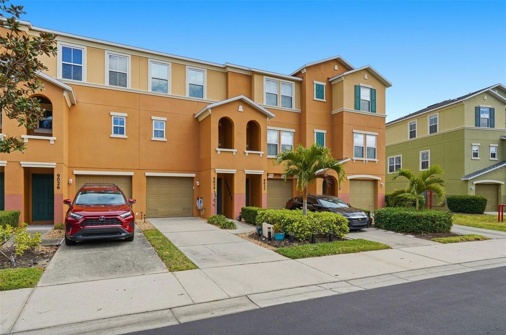 Image 59 of property listing at 9024 WHITE SAGE LOOP 37, Lakewood Ranch, FL 34202