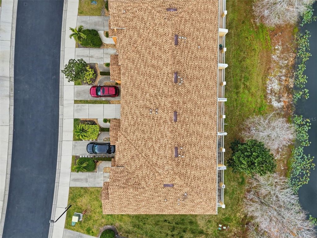 Image 63 of property listing at 9024 WHITE SAGE LOOP 37, Lakewood Ranch, FL 34202