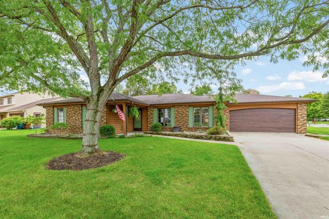 1401 Davidson Court, Auburn, IN 46706