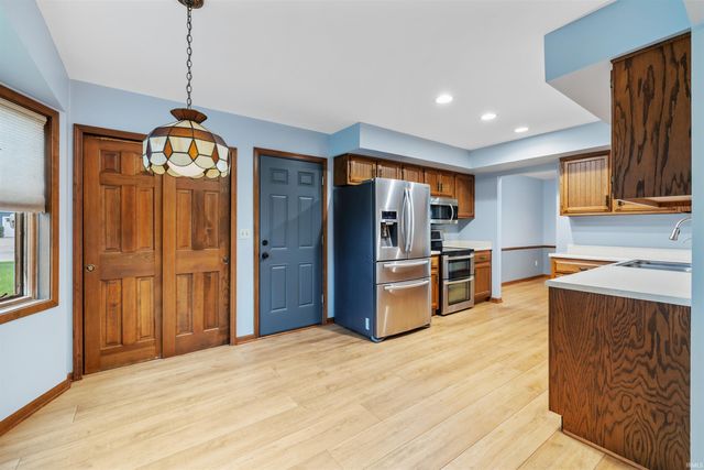 1401 Davidson Court, Auburn, IN 46706