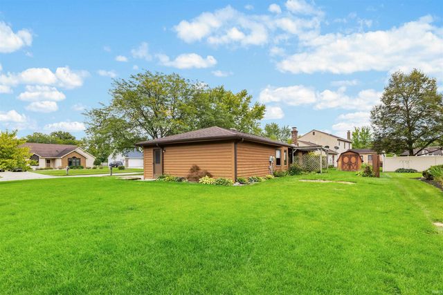 1401 Davidson Court, Auburn, IN 46706