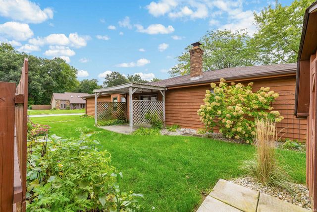 1401 Davidson Court, Auburn, IN 46706
