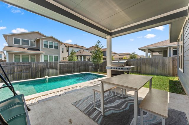 8512 McKamy DR, Austin, TX 78744