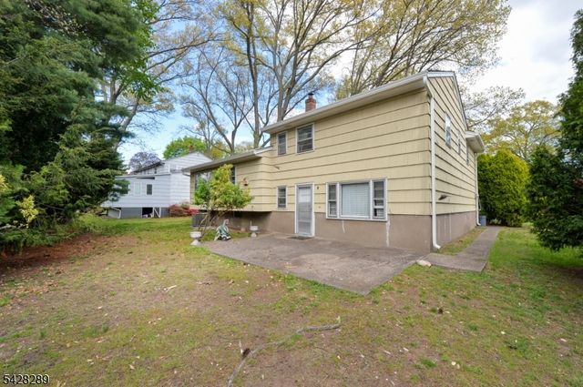5 Dorothy St, Fair Lawn Boro, NJ 07410
