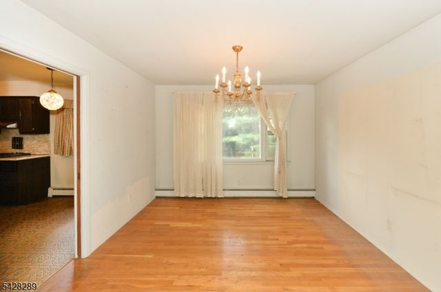 5 Dorothy St, Fair Lawn Boro, NJ 07410