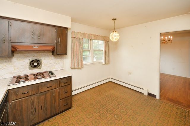5 Dorothy St, Fair Lawn Boro, NJ 07410