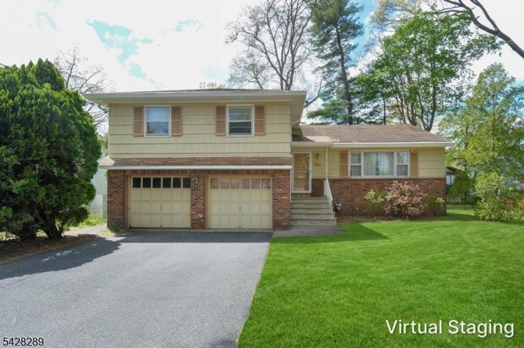 5 Dorothy St, Fair Lawn Boro, NJ 07410