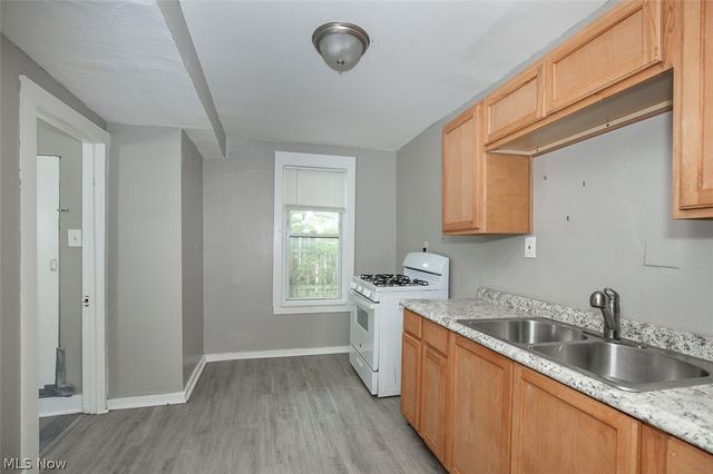 2177 W 81st Street, Cleveland, OH 44102