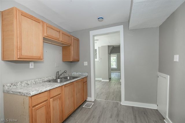 2177 W 81st Street, Cleveland, OH 44102