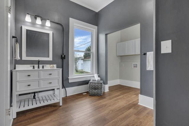 900 E Gambier Street, Mount Vernon, OH 43050
