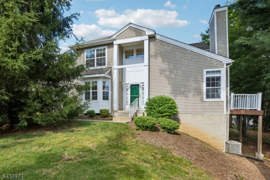 60 Woodmont Dr, Randolph Twp., NJ 07869 — exterior