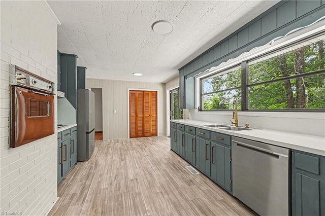 1514 Teague Lane, Kernersville, NC 27284