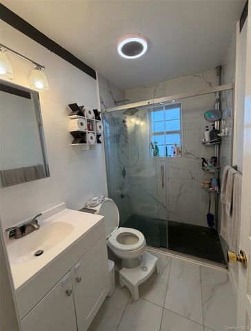 83 3rd Avenue, Bay Shore, NY 11706