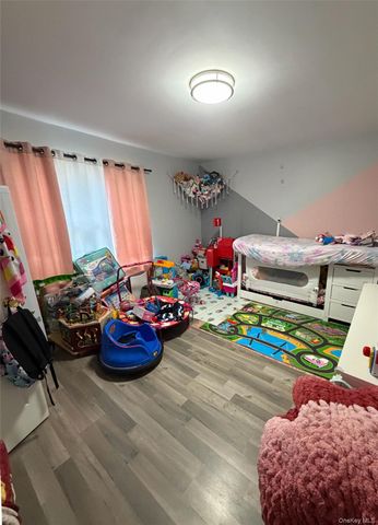 83 3rd Avenue, Bay Shore, NY 11706