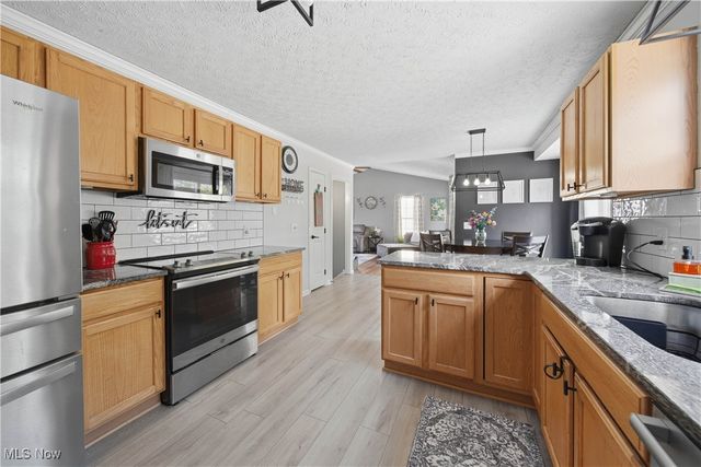 1906 Northgate Circle, Akron, OH 44320