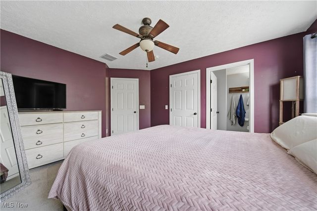 1906 Northgate Circle, Akron, OH 44320