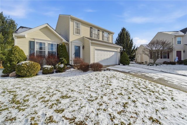 1906 Northgate Circle, Akron, OH 44320