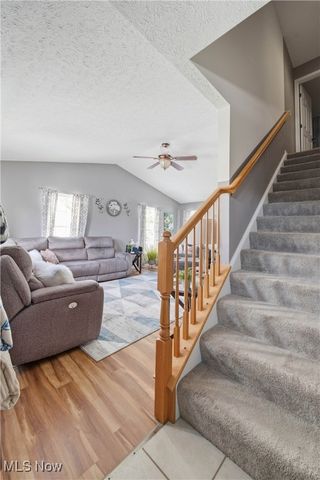 1906 Northgate Circle, Akron, OH 44320