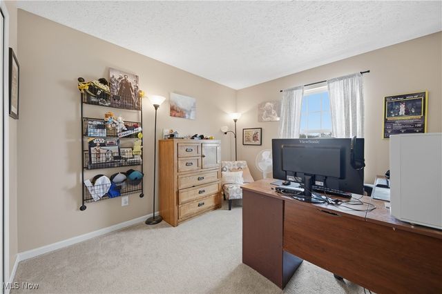 1906 Northgate Circle, Akron, OH 44320